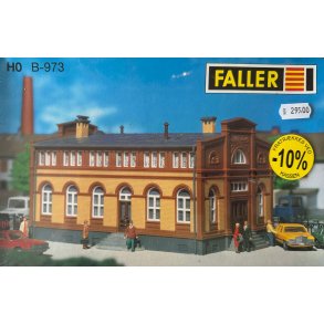 KIBRI. V�rkstedshal / Lager